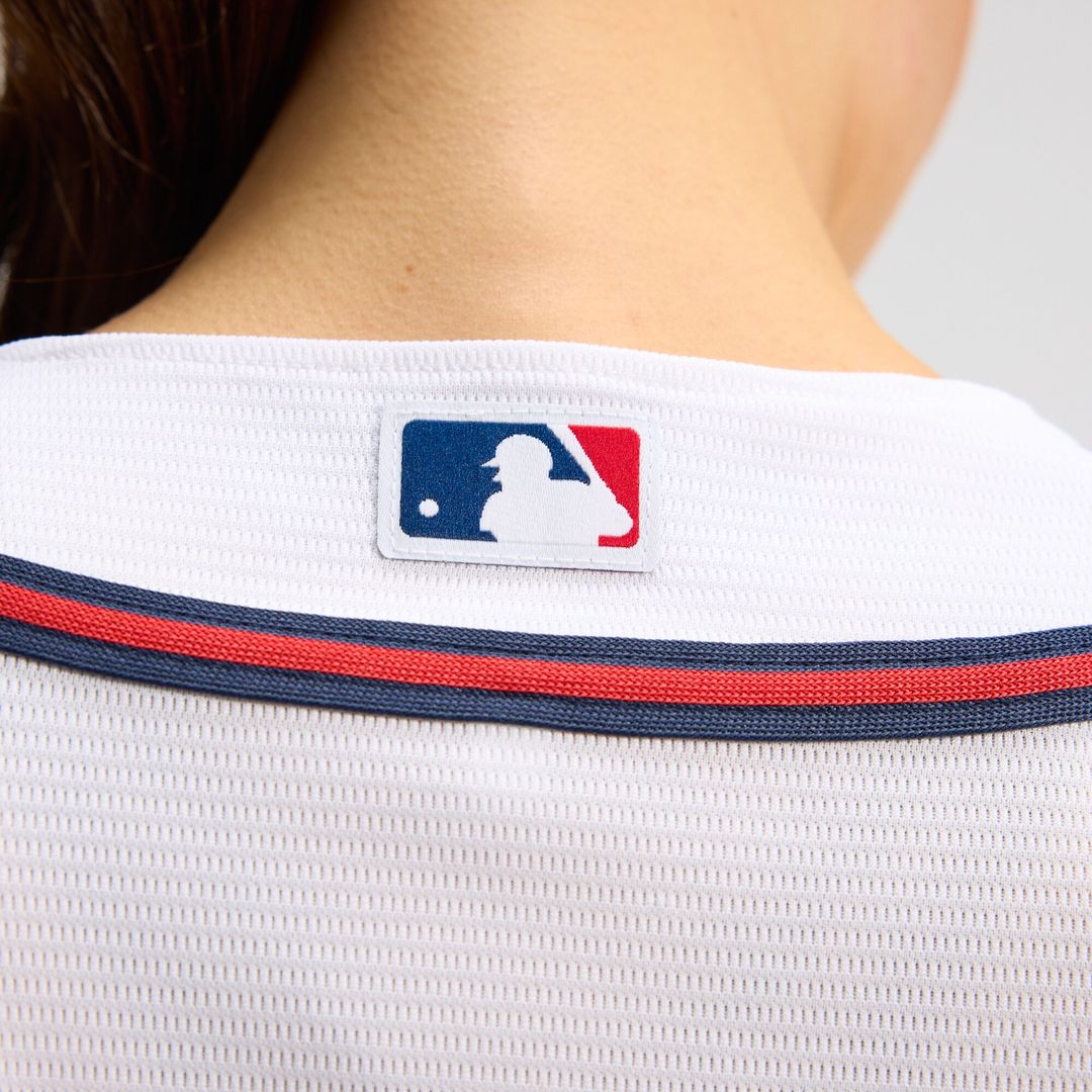 Atlanta Braves Nike Women's Home Replica Team Jersey - White Team Jersey Sports Fan Apparel