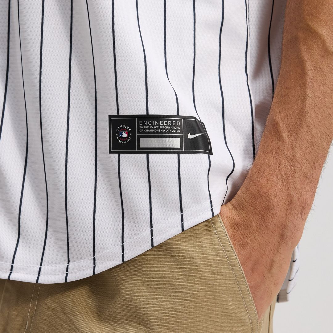 Chicago White Sox Nike Alternate Replica Team Jersey - Black Team Jersey Sports Fan Apparel
