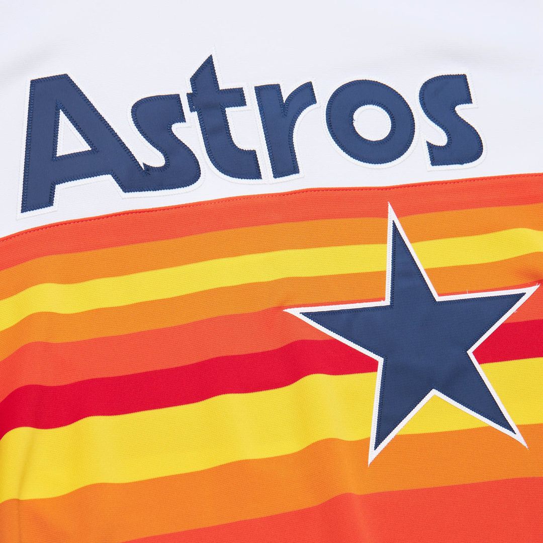 Houston Astros Craig Biggio Mitchell & Ness 2004 Cooperstown Authentic Throwback Jersey - White Team Jersey Sports Fan Apparel